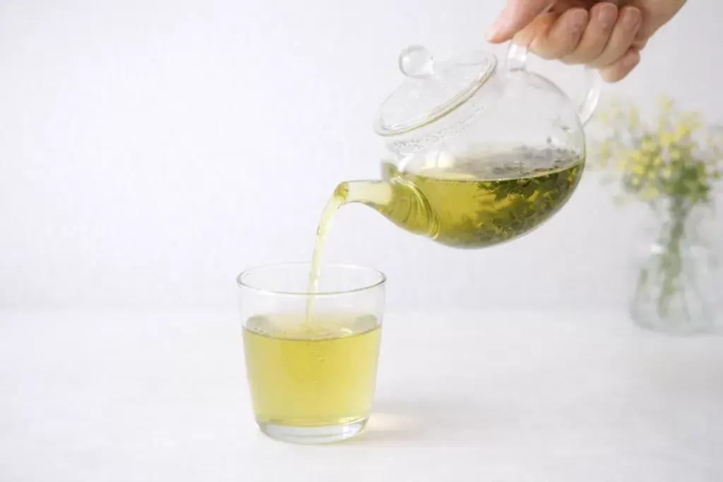 急須で淹れるお茶